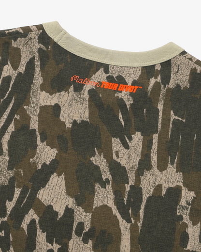 STUDIO SEOUL TOUR DIVOT TEE