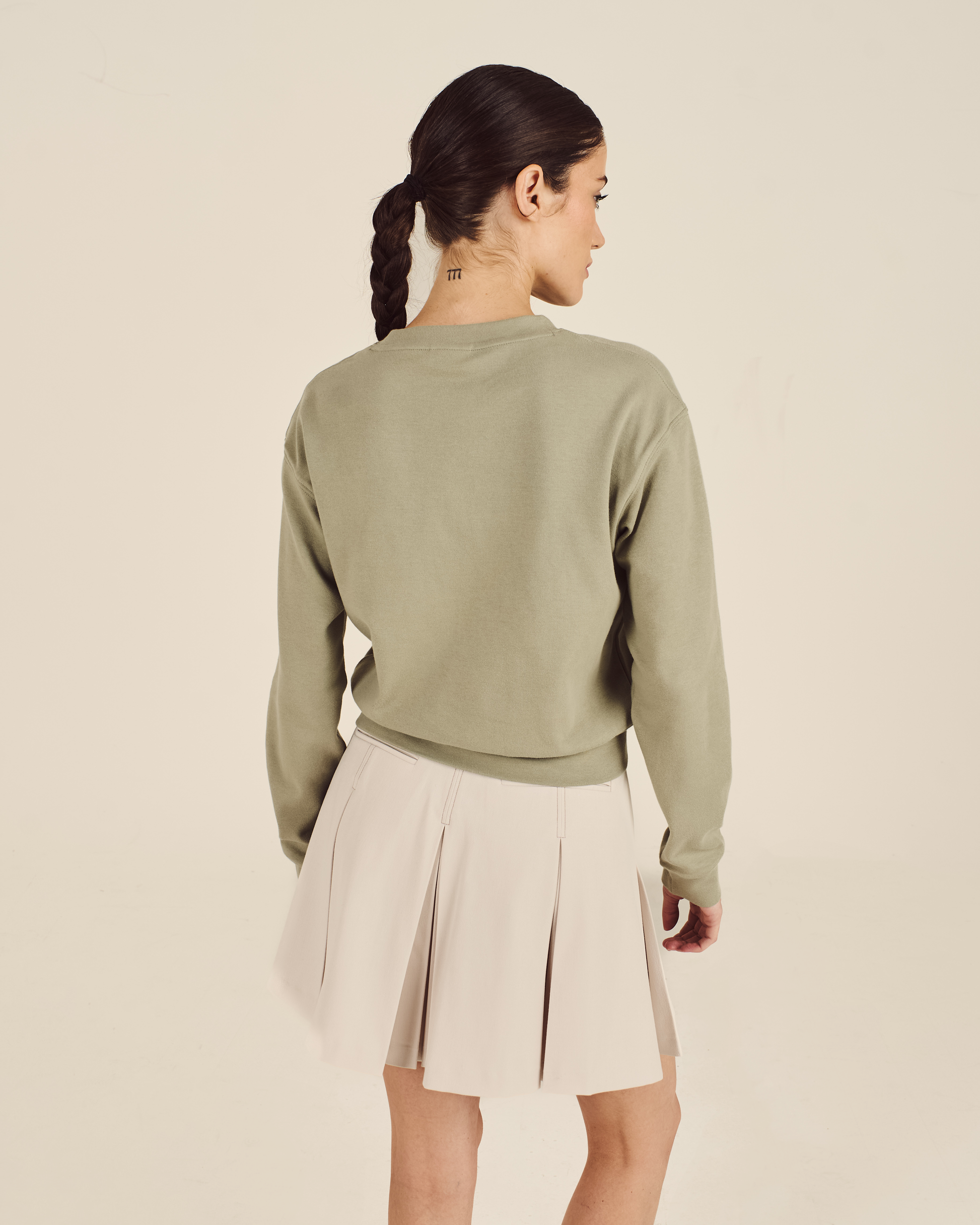 ABBEY SWEATSHIRT