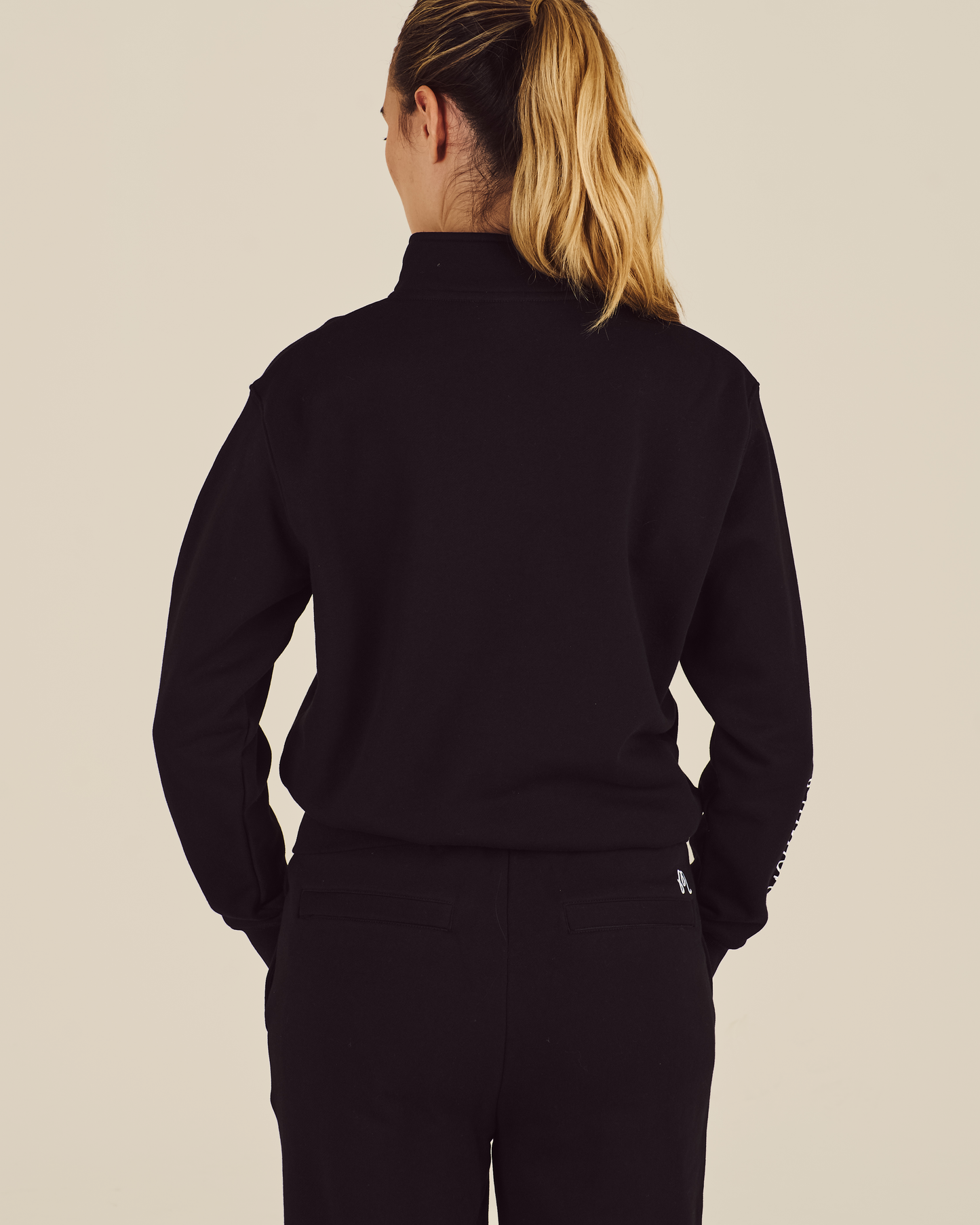 DELILAH SWEATSHIRT