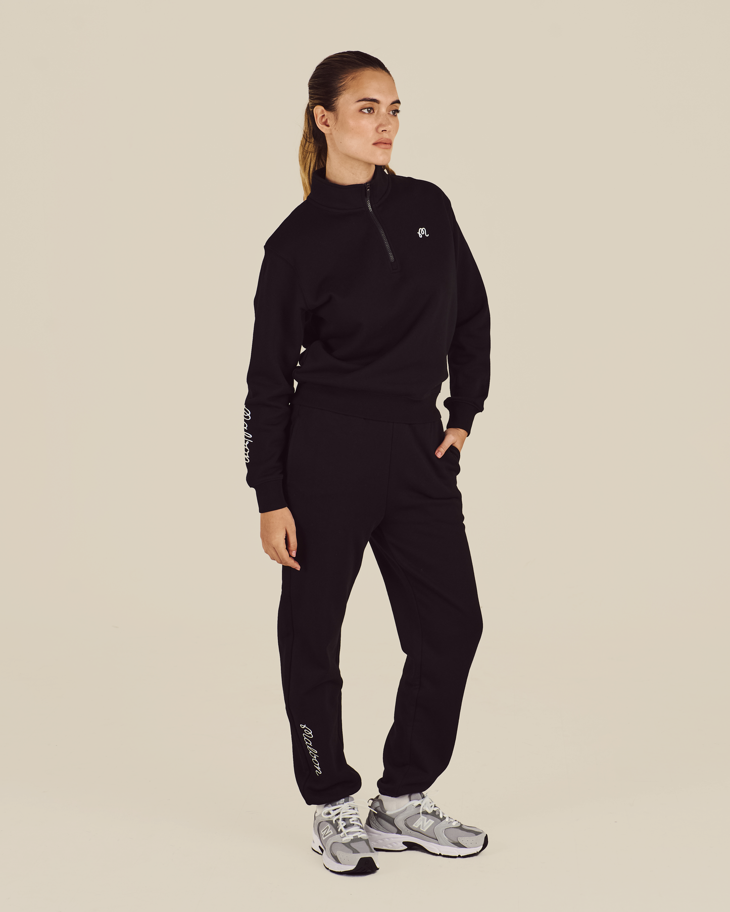 DELILAH SWEATSHIRT
