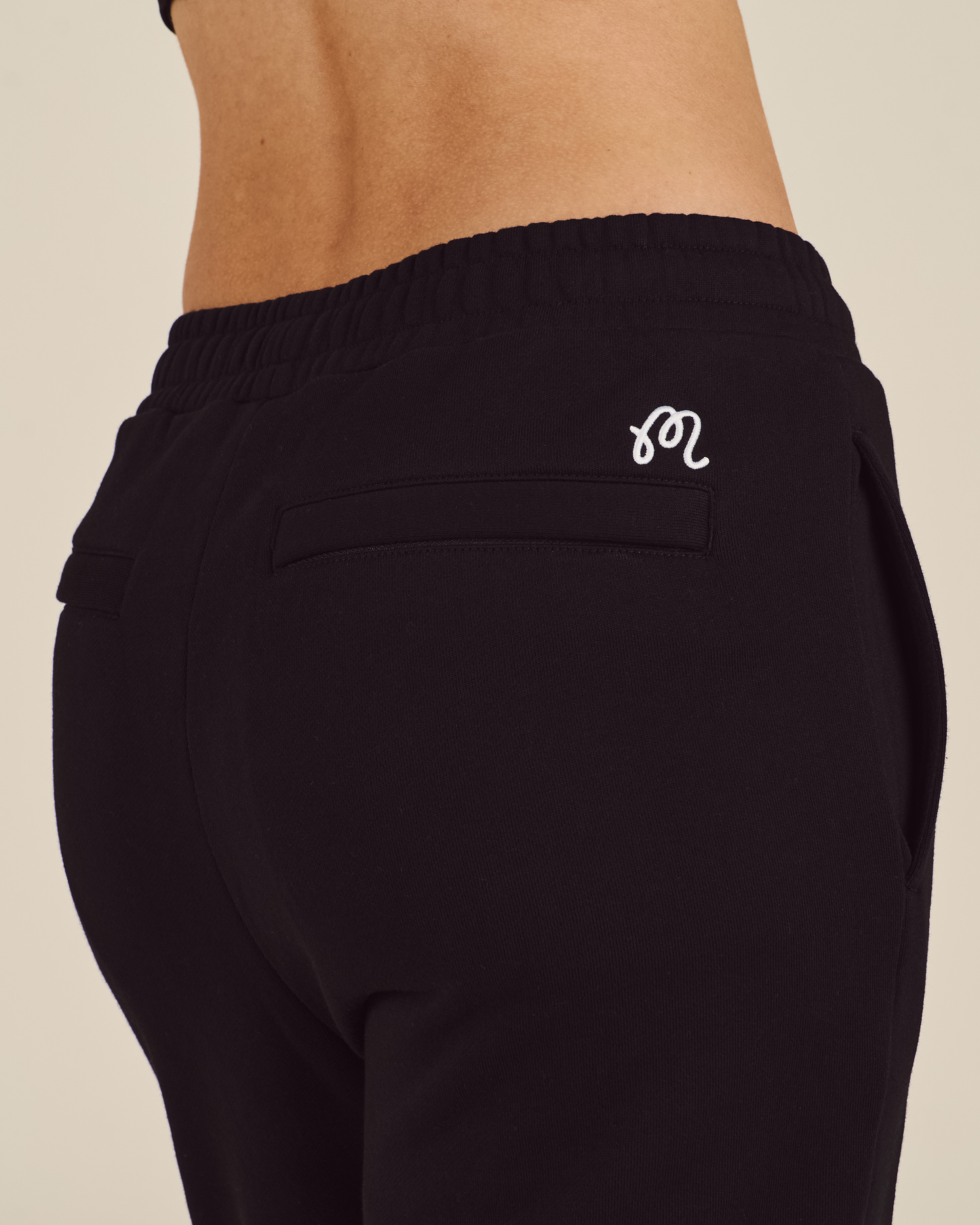 DELILAH SWEATPANT