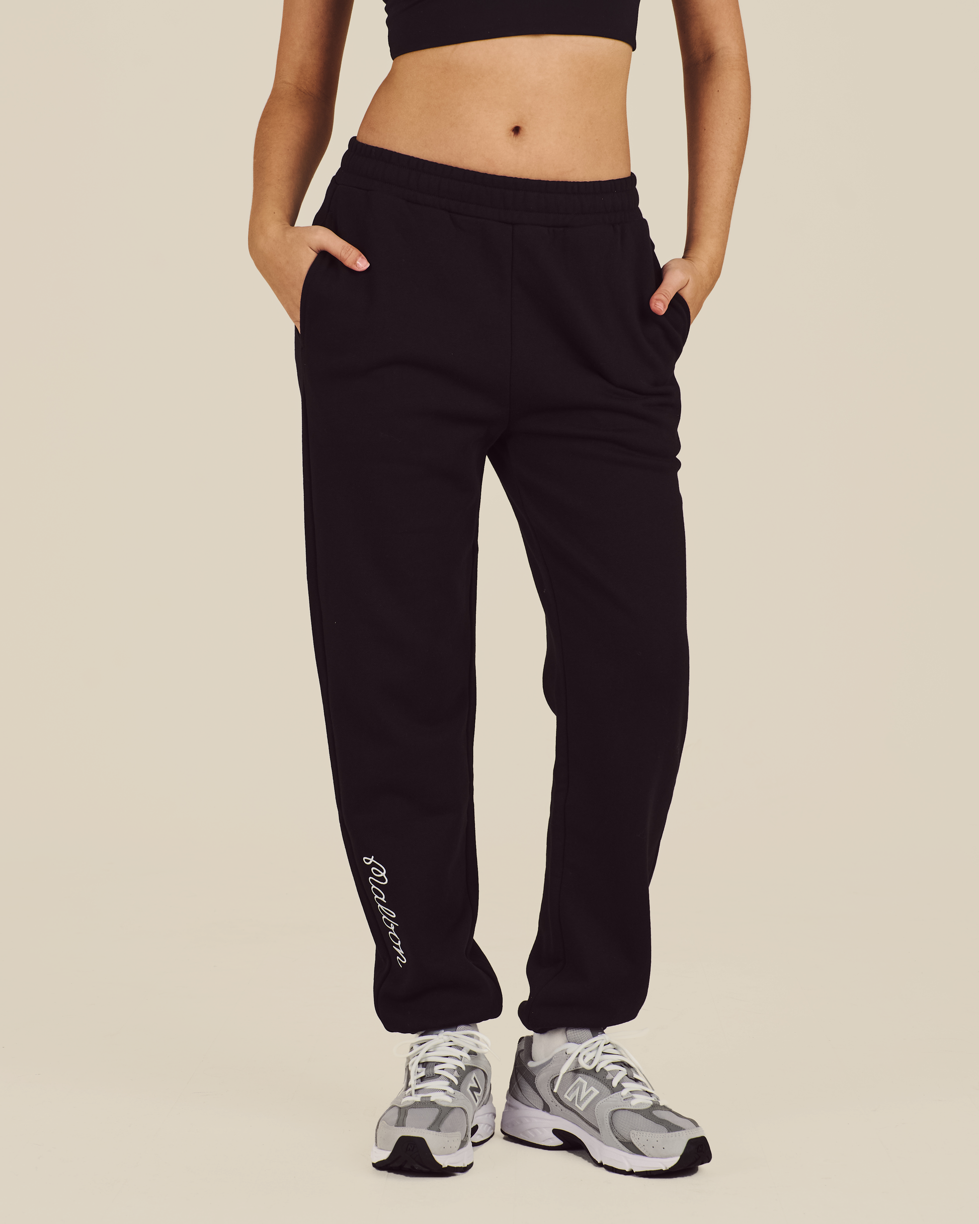 DELILAH SWEATPANT