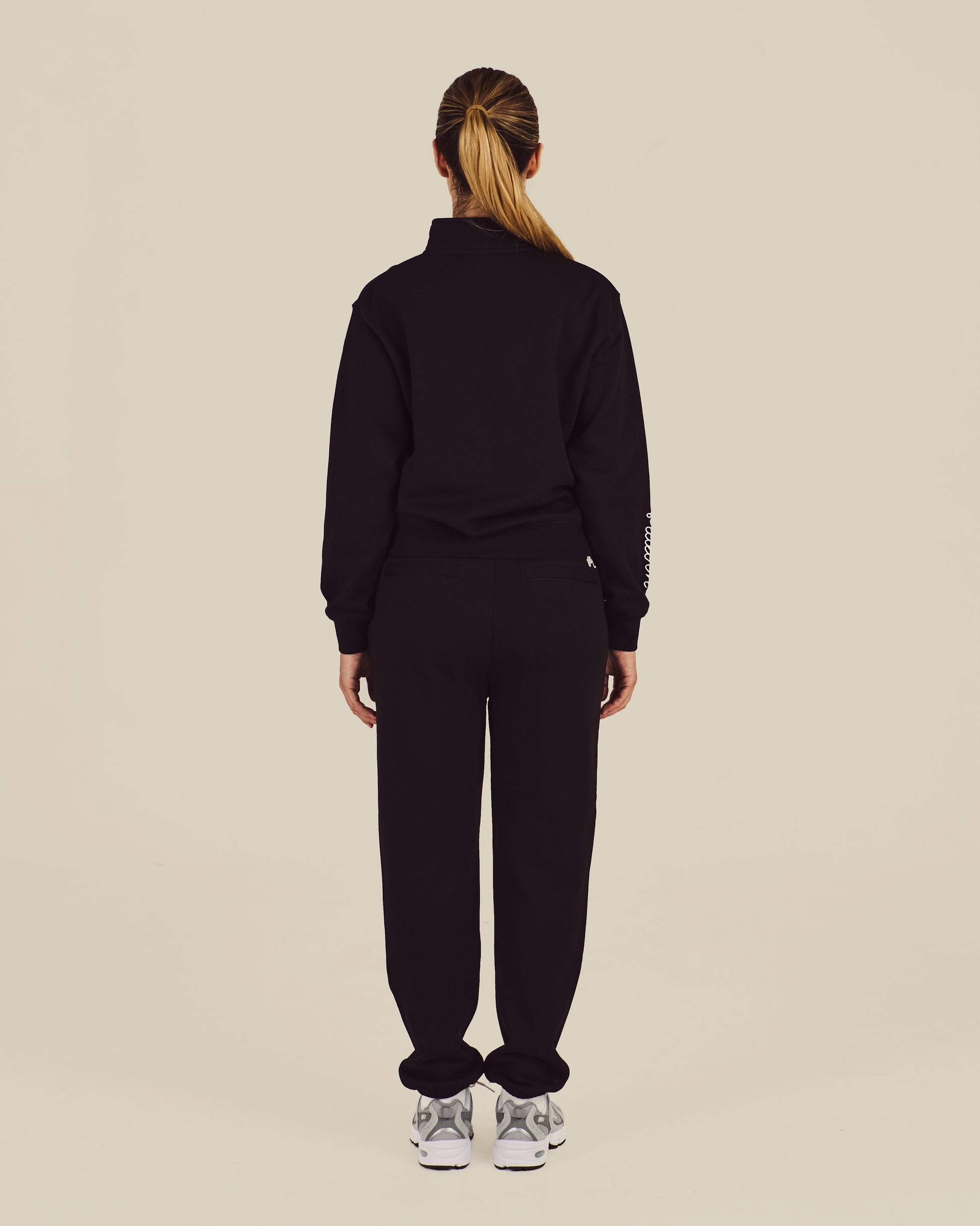 DELILAH SWEATPANT