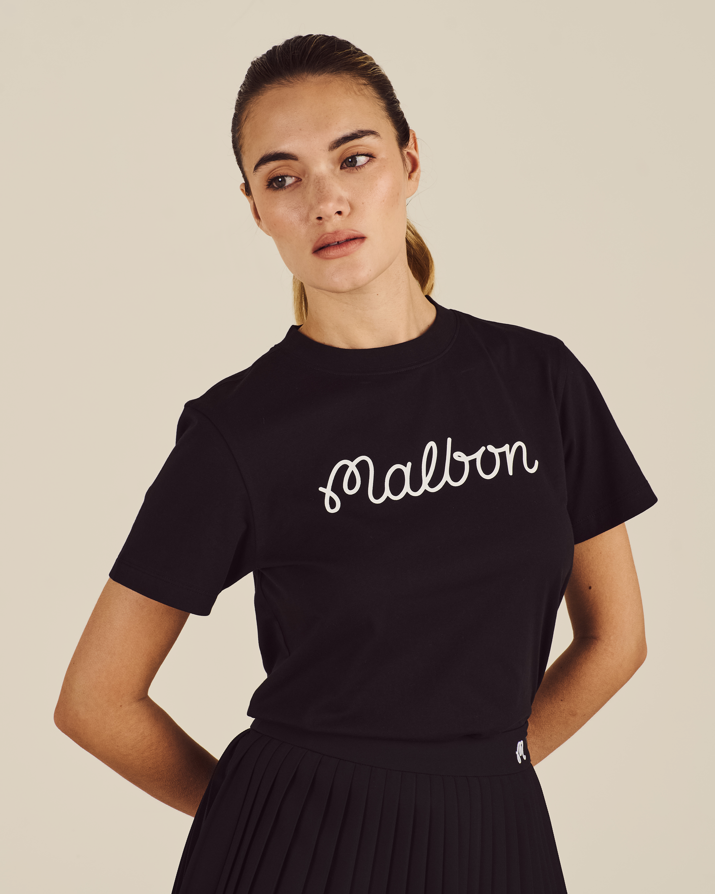 COSETTE SCRIPT TEE