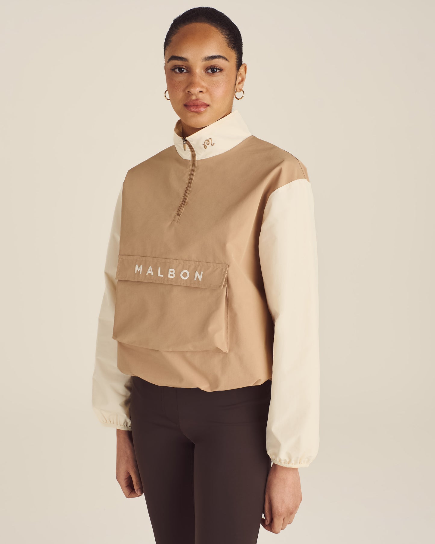 DARIA WINDBREAKER