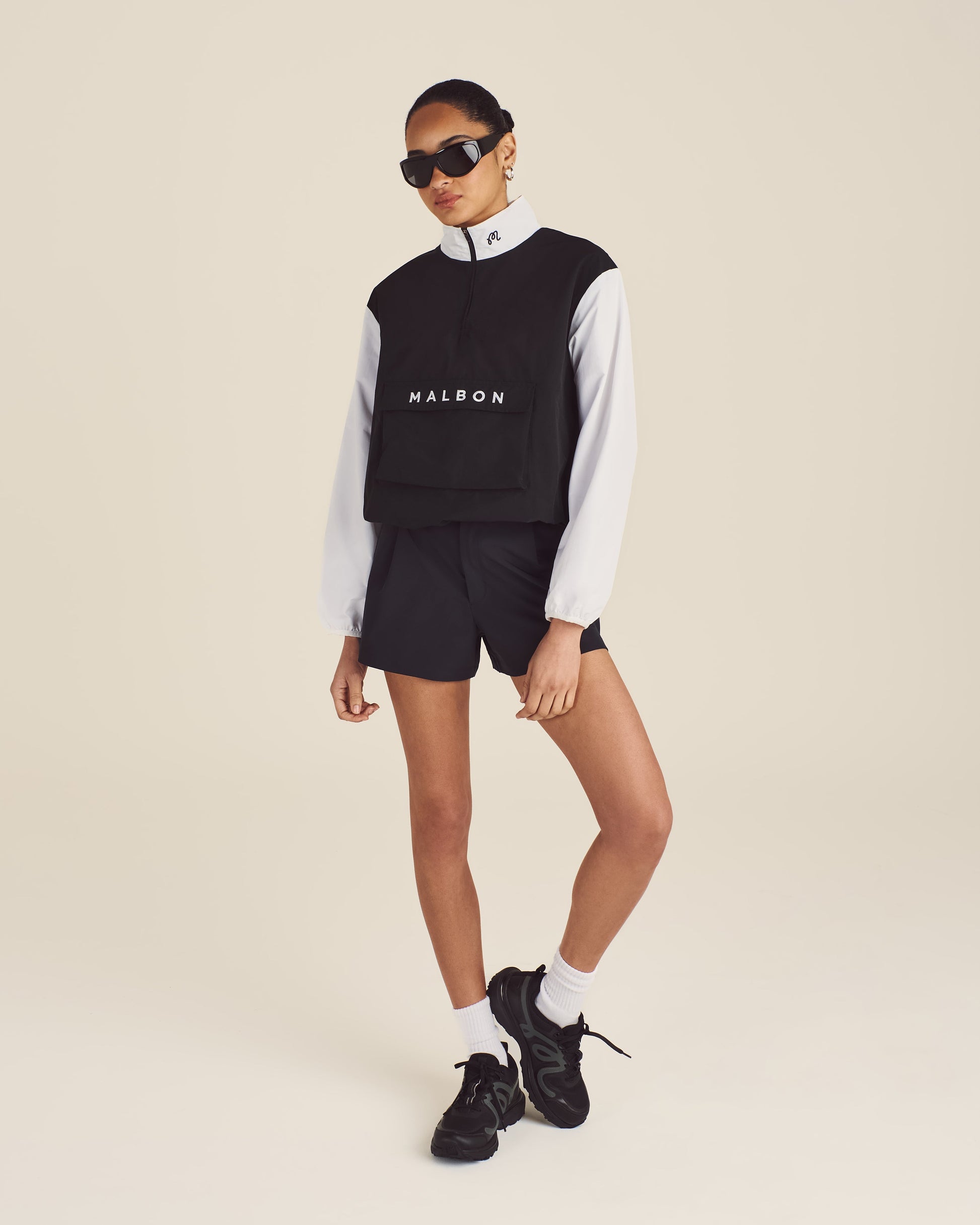 DARIA WINDBREAKER