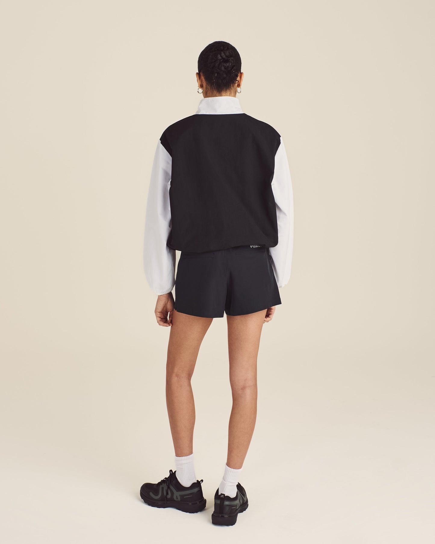 DARIA WINDBREAKER