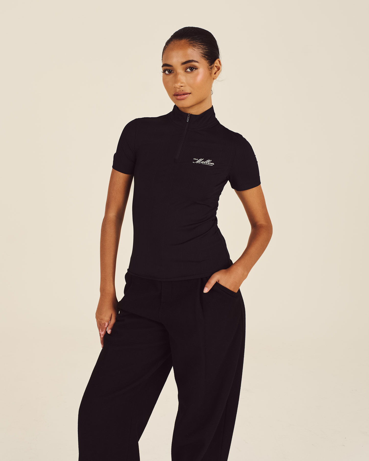 ISABELLA MOCKNECK