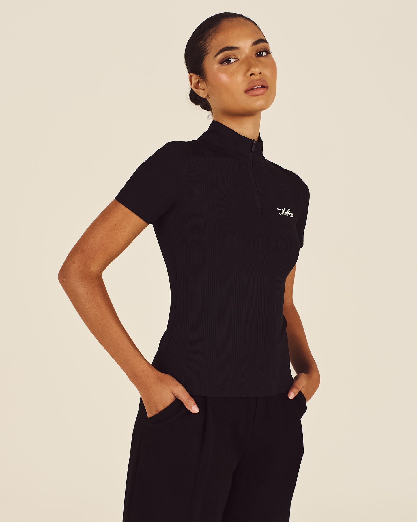 ISABELLA MOCKNECK